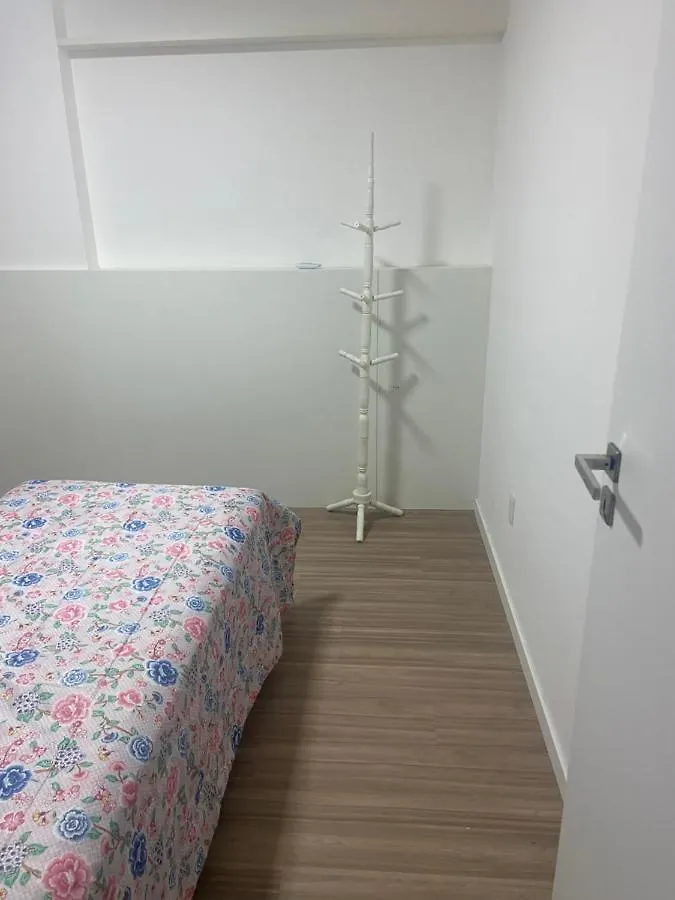 Pansiyon Quarto Itapema - Apartamento Compartilhado