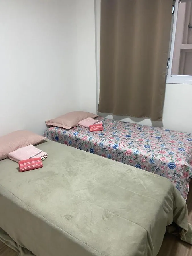 Quarto Itapema - Apartamento Compartilhado Pansiyon