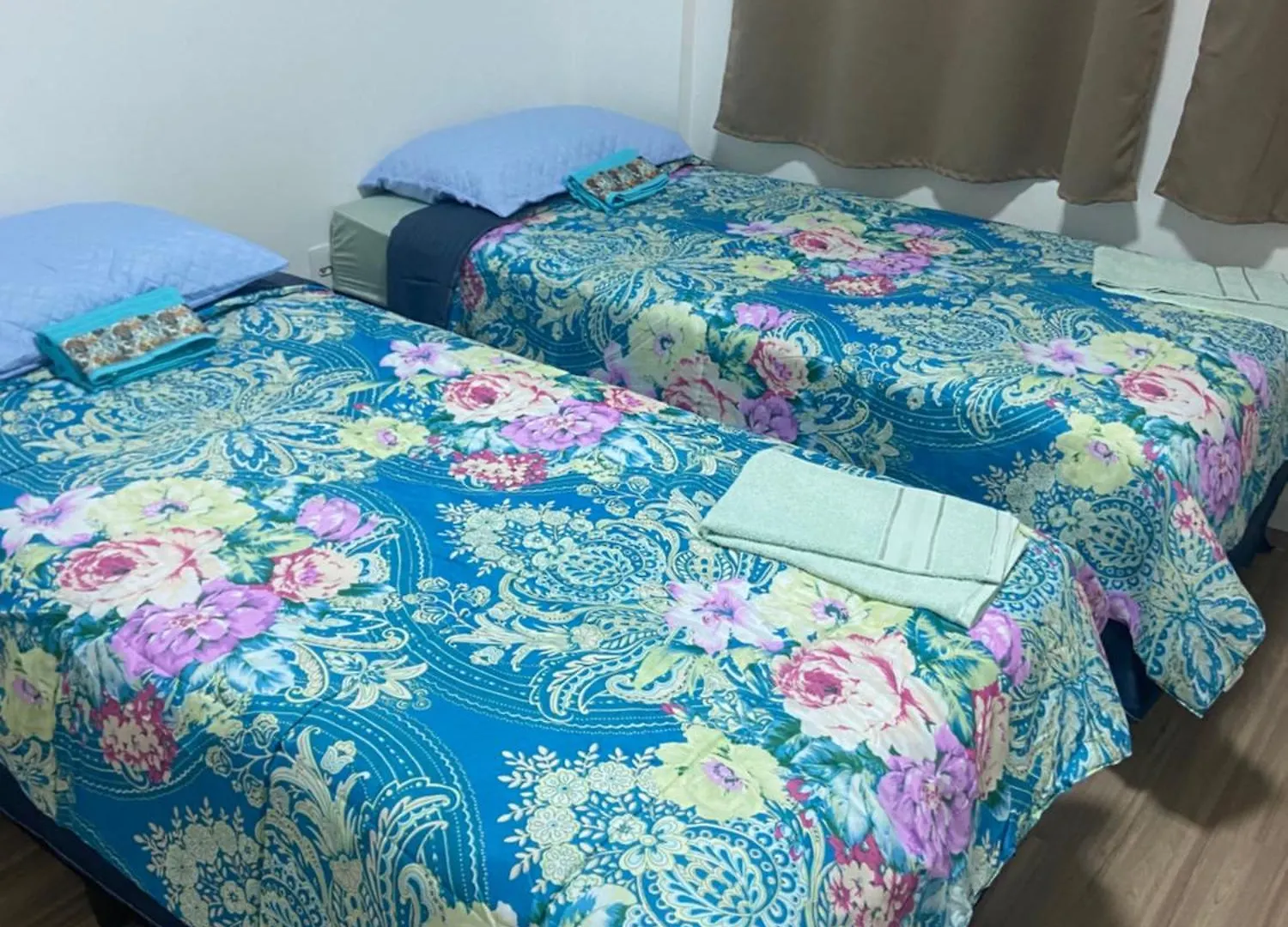 Quarto Itapema - Apartamento Compartilhado 0*,  Brezilya